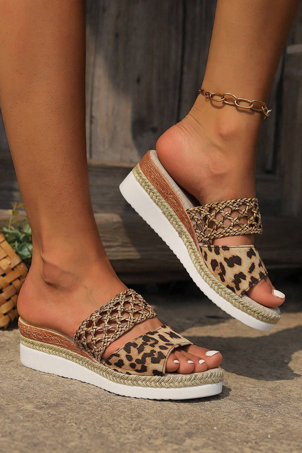 Floral Print Braided Details Wedge Slippers